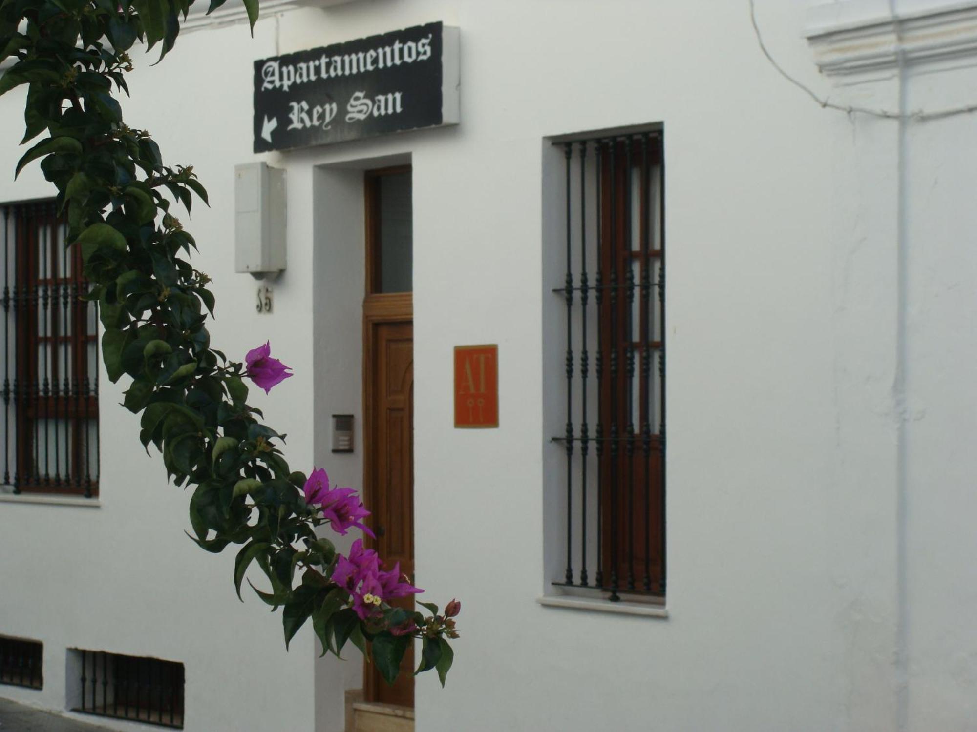 Apartamentos Reysan Vejer de la Frontera Exterior photo